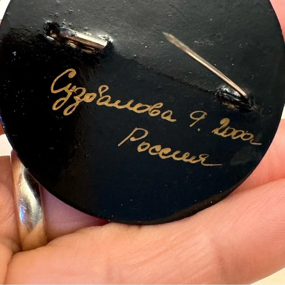 Vintage Russia Hand Painted Signed Black Lacquer Floral Round Brooch Pin